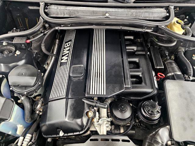 Used 2002 BMW 325i Sedan image 36