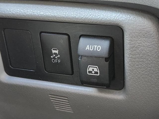 Used 2016 Toyota Sequoia Limited w/ Safety & Convenience Package RWD image 18