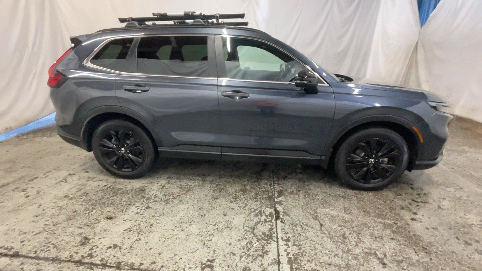 Used 2024 Honda CR-V Sport Touring image 5