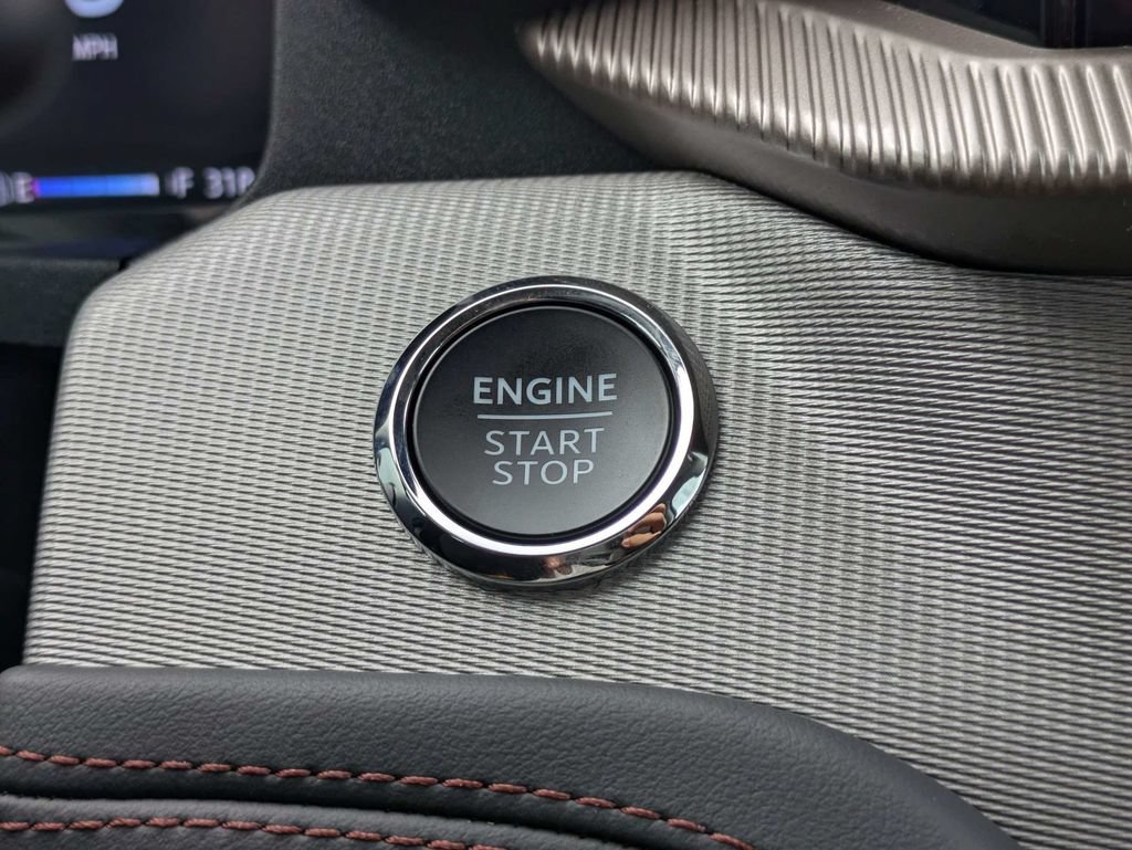 Certified 2026 Ford Explorer Active RWD image 30