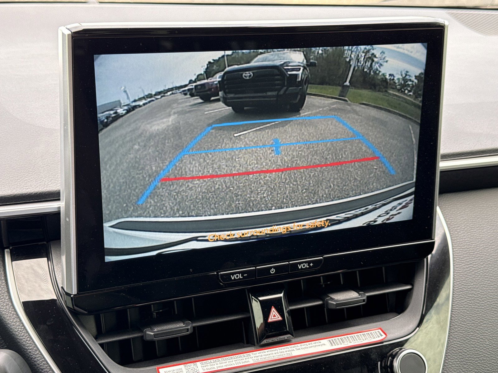 Used 2025 Toyota Corolla SE w/ SE Premium Package image 24