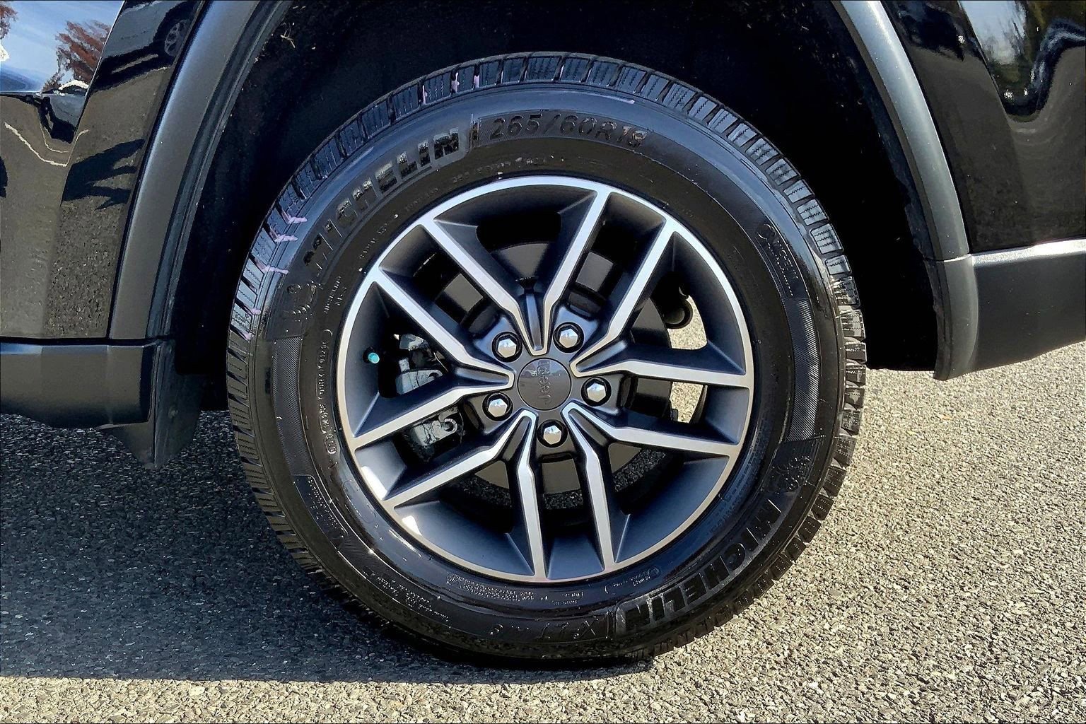 Used 2021 Jeep Grand Cherokee Limited w/ Trailer Tow Group IV image 10