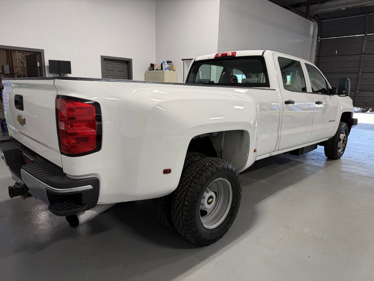 Used 2015 Chevrolet Silverado 3500 W/T image 3