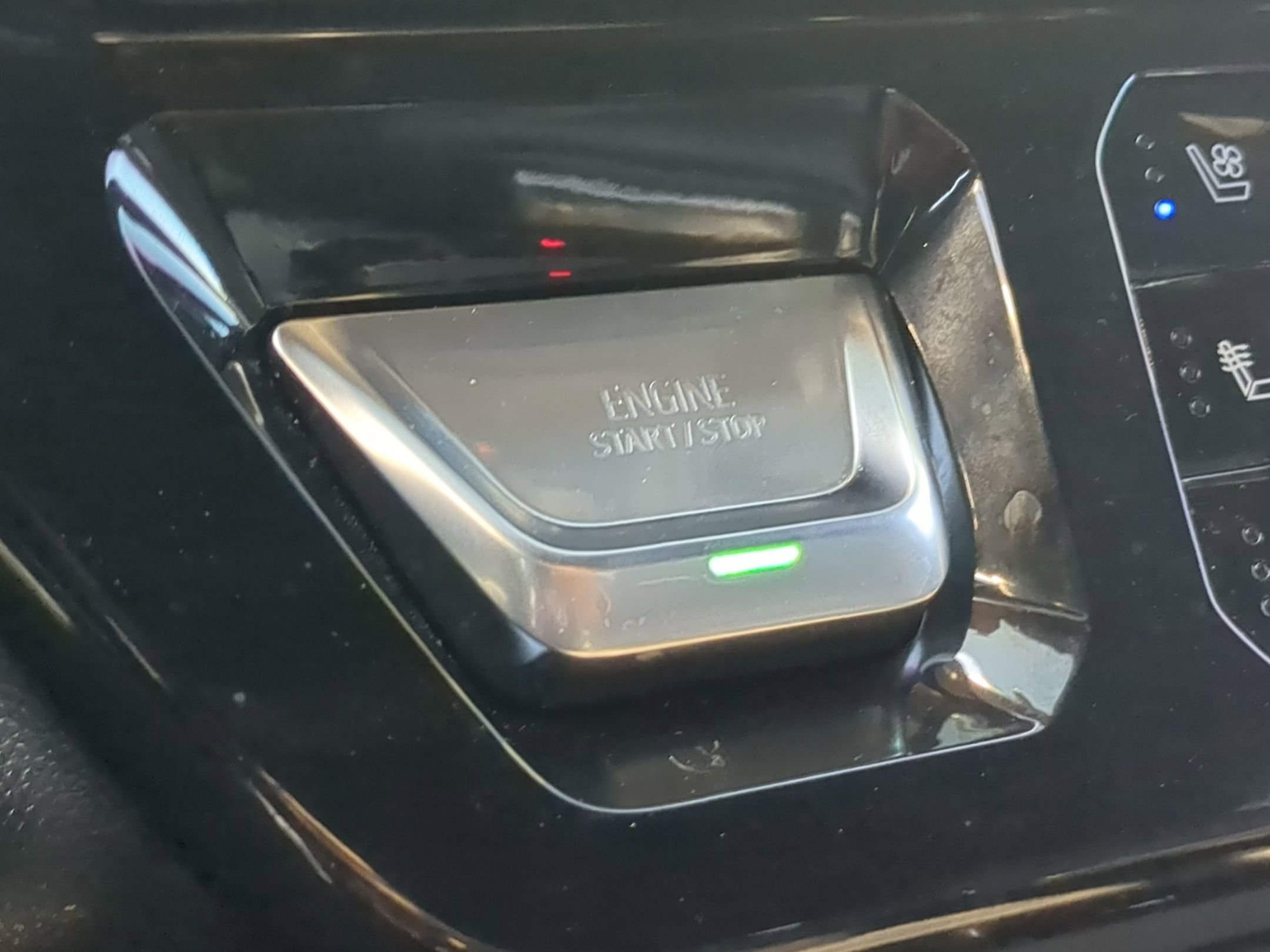 Used 2025 GMC Sierra 1500 AT4 image 21