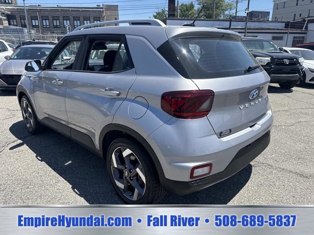 Certified 2026 Hyundai Venue SEL FWD image 7