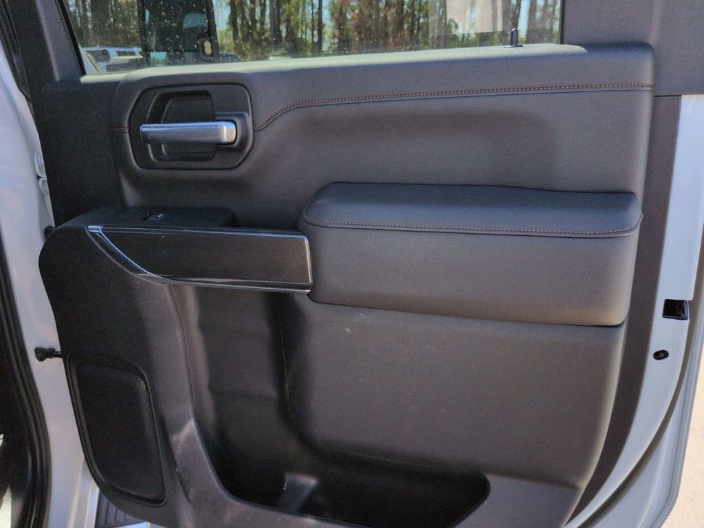 Certified 2023 GMC Sierra 2500 AT4 w/ AT4 Preferred Package image 27