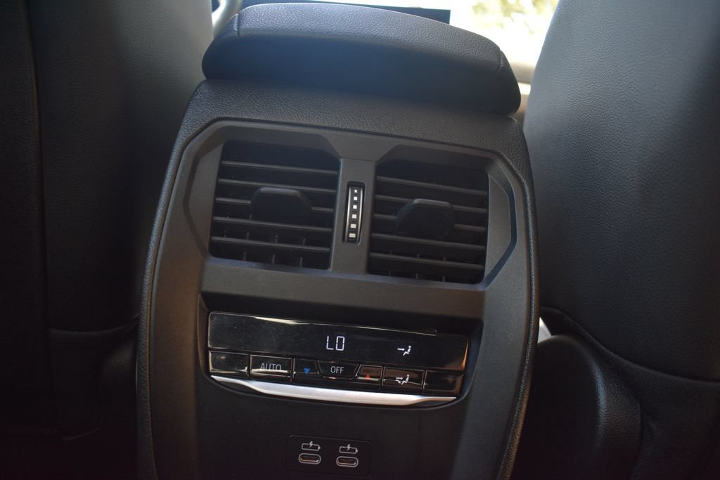 Used 2025 BMW 330i Sedan RWD image 28