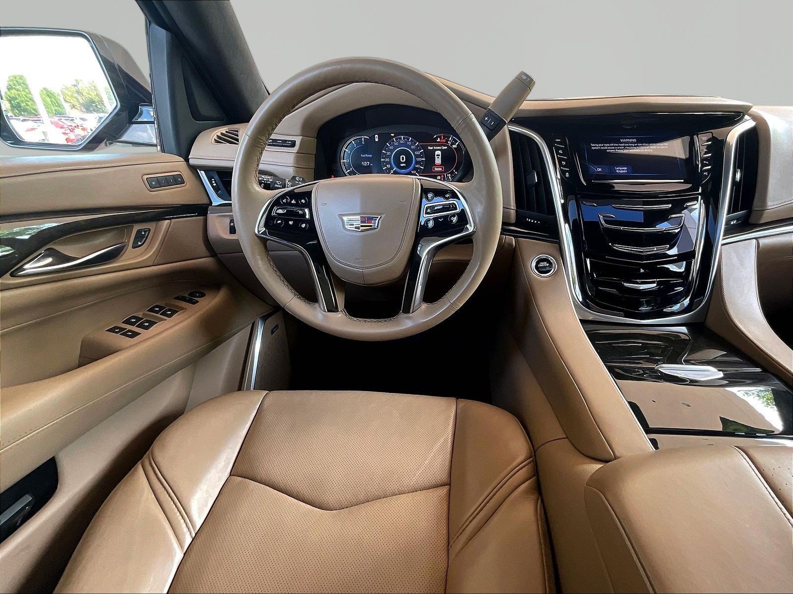Used 2020 Cadillac Escalade Platinum AWD/4WD image 8