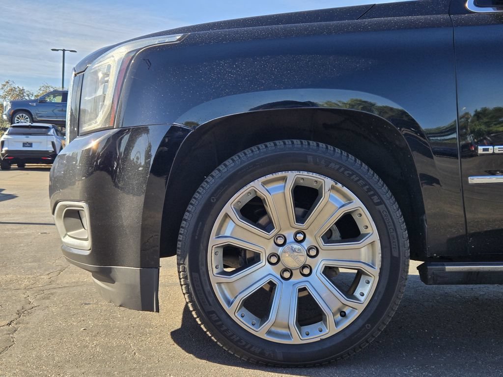 Used 2017 GMC Yukon XL Denali w/ Open Road Package AWD/4WD image 6