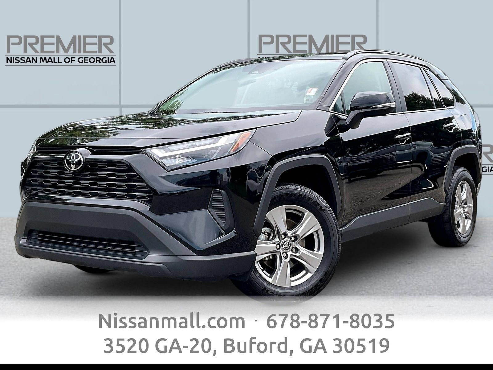 Used 2025 Toyota RAV4 XLE FWD image 1