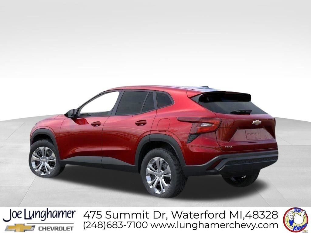 New 2026 Chevrolet Trax LS FWD image 3