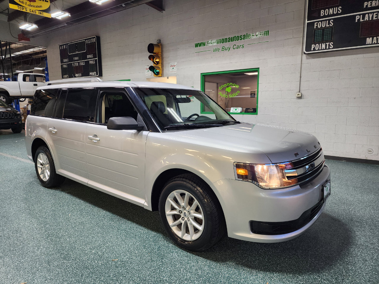 Used 2019 Ford Flex SE image 4