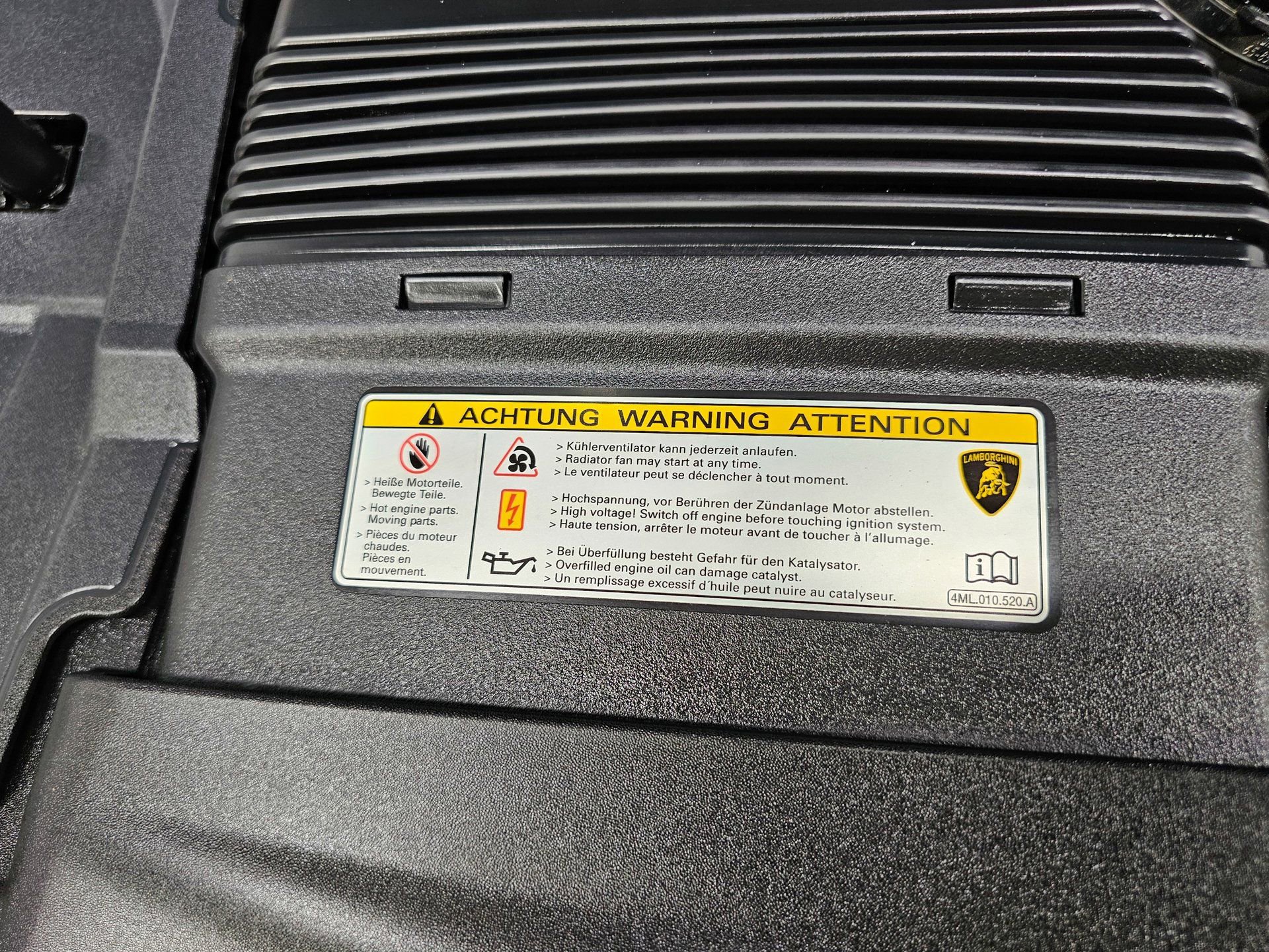 Used 2021 Lamborghini Urus image 44