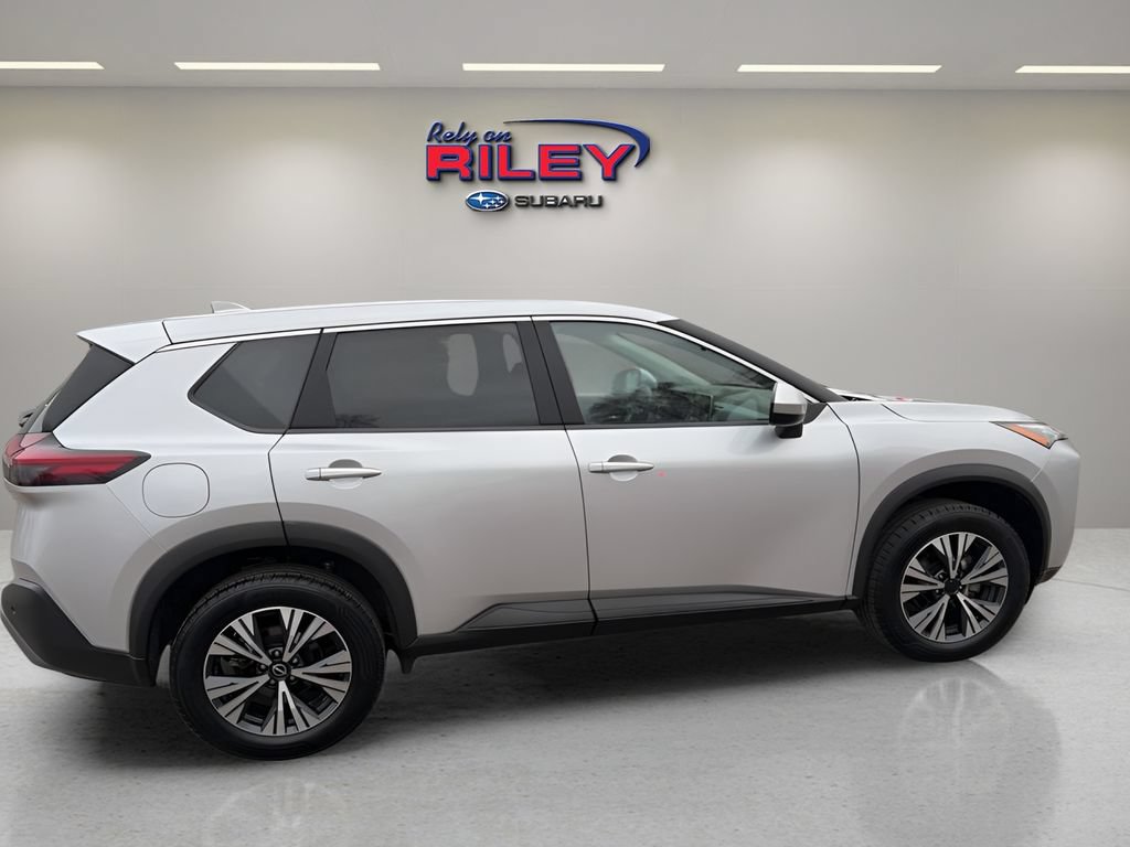 Used 2023 Nissan Rogue SV AWD/4WD image 6