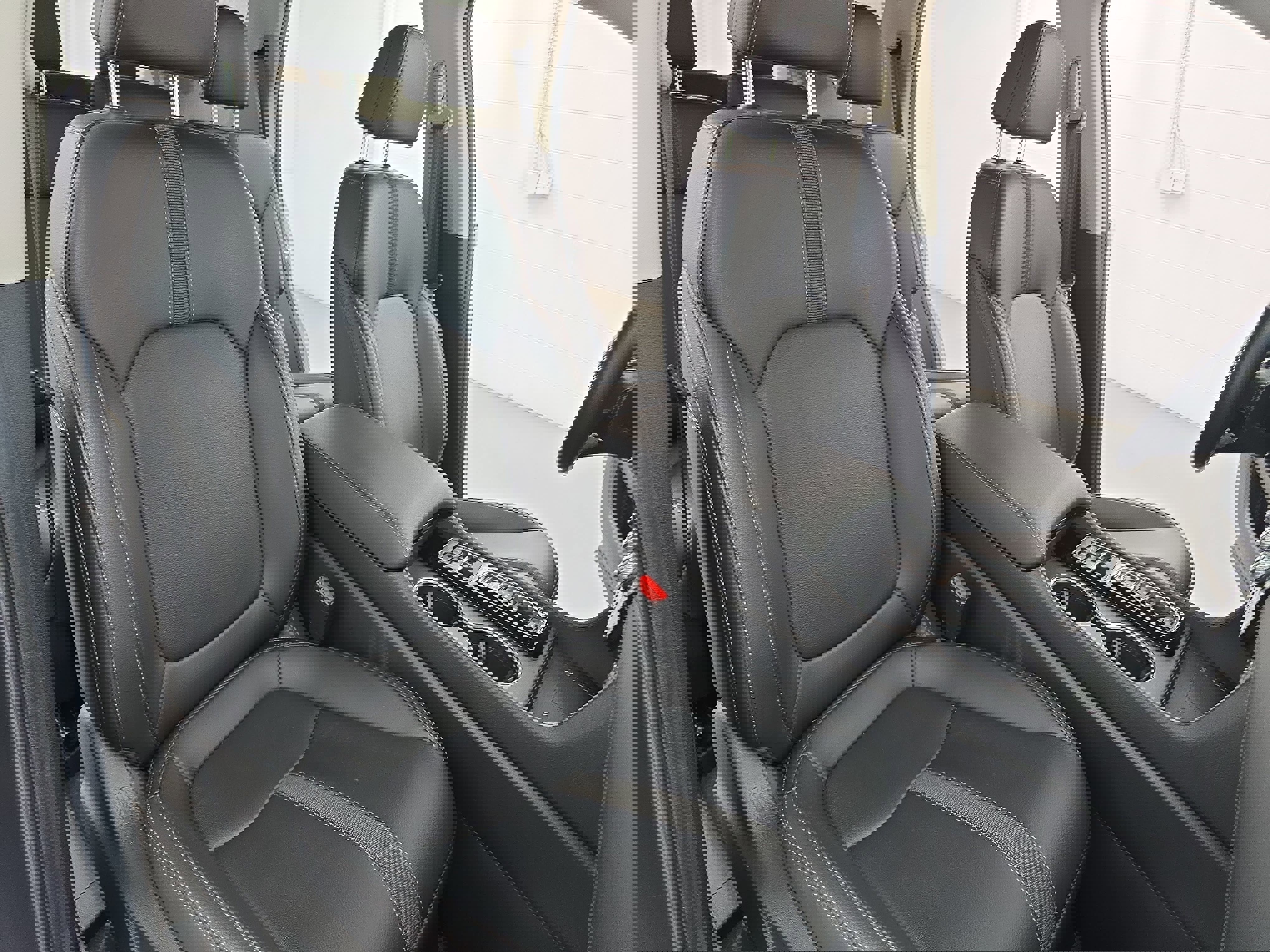 Used 2025 Honda Pilot Touring image 10