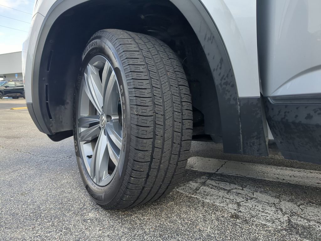 Used 2019 Volkswagen Atlas SE w/ Towing Package image 36