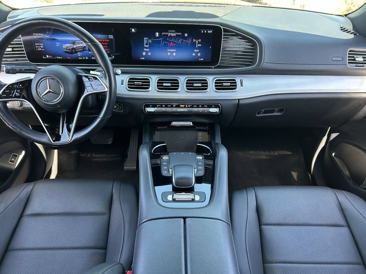 Used 2024 Mercedes-Benz GLS 450 4MATIC image 17