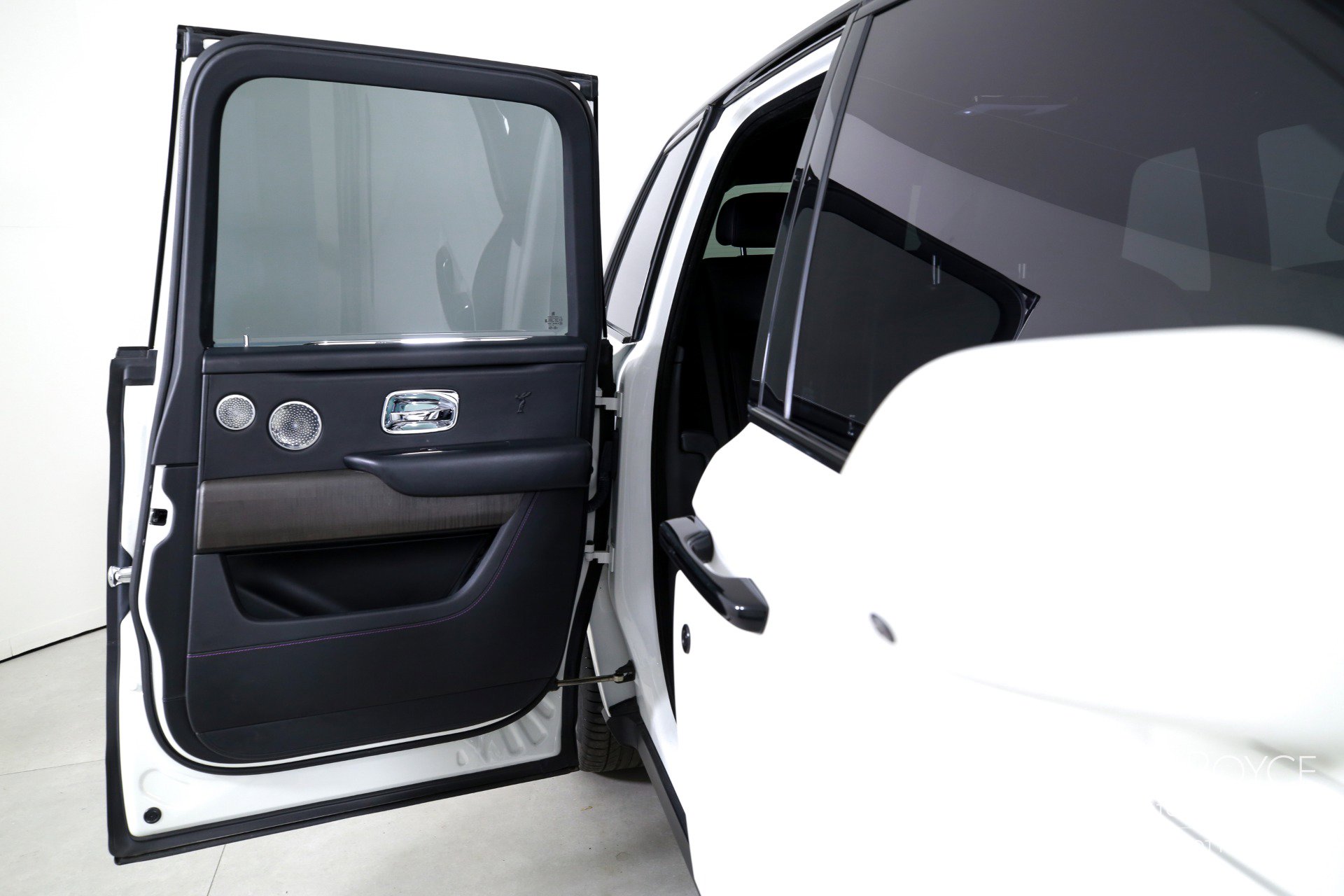 Used 2019 Rolls-Royce Cullinan image 27