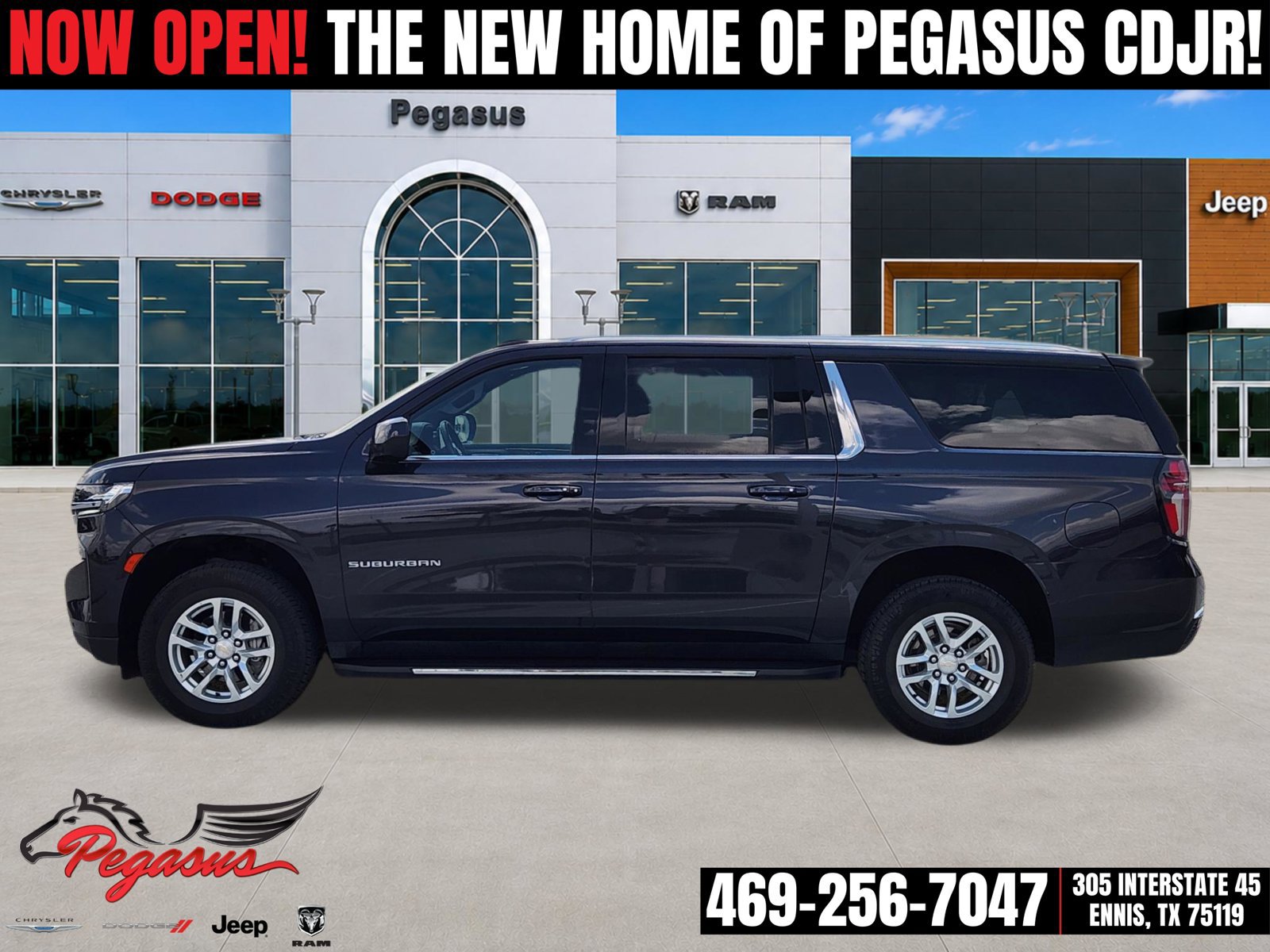 Used 2024 Chevrolet Suburban LT AWD/4WD image 3