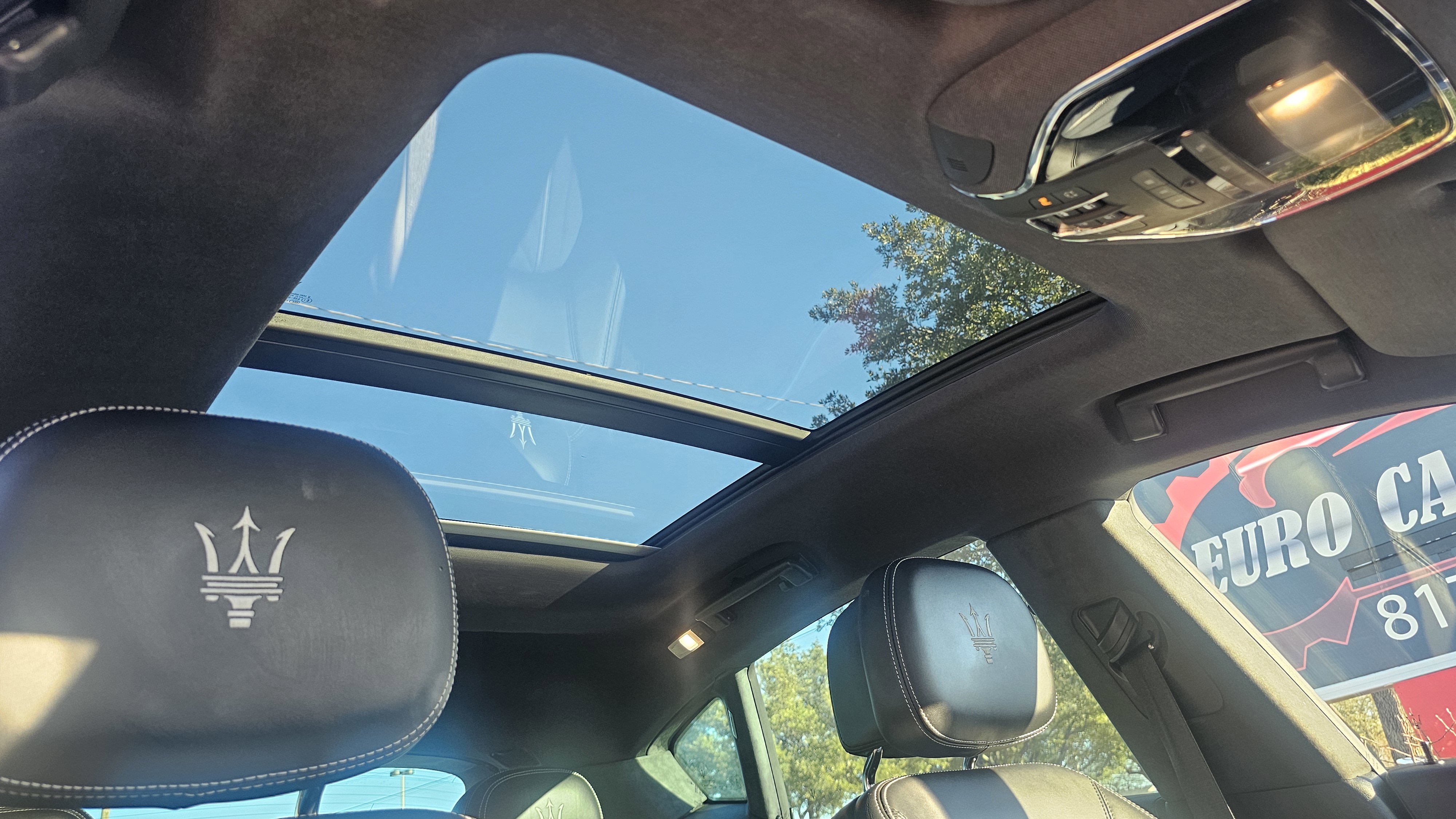 Used 2021 Maserati Levante GranLusso image 36