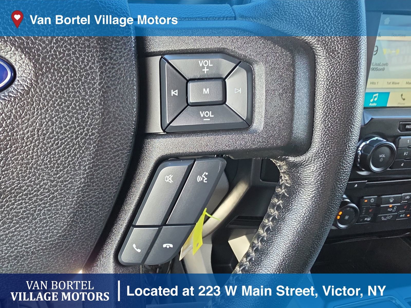 Used 2017 Ford F150 XLT w/ Equipment Group 302A Luxury AWD/4WD image 17