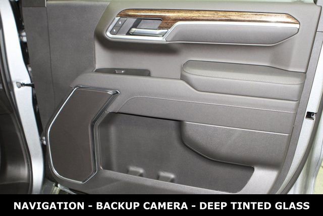 New 2025 GMC Sierra 1500 Elevation image 22