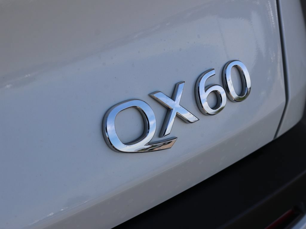 Certified 2025 INFINITI QX60 Luxe w/ Vision Package AWD/4WD image 43