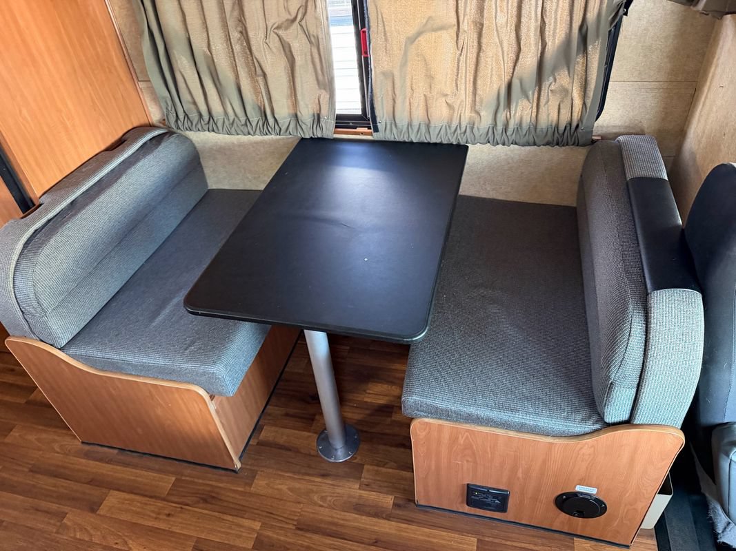 Used 2015 Ford E-350 and Econoline 350 Super Duty RWD image 21
