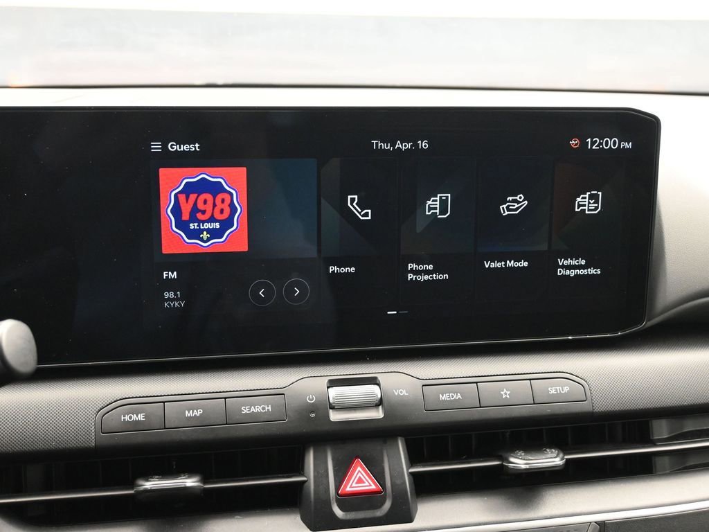 Used 2025 Kia K4 FWD image 16
