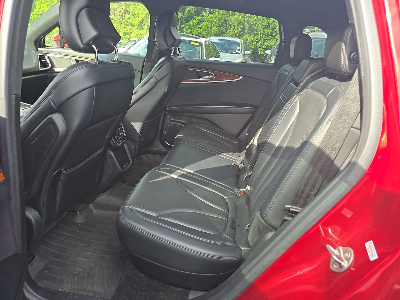 Used 2017 Lincoln MKX Reserve AWD/4WD image 14