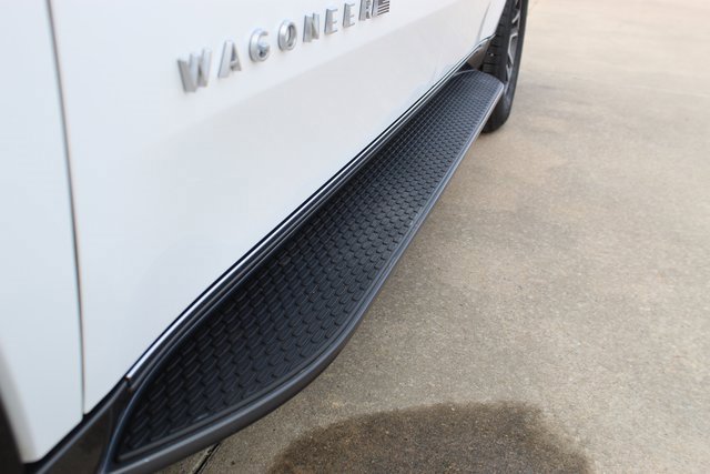 Used 2022 Jeep Wagoneer Series II w/ Advanced All Terrain Group image 9