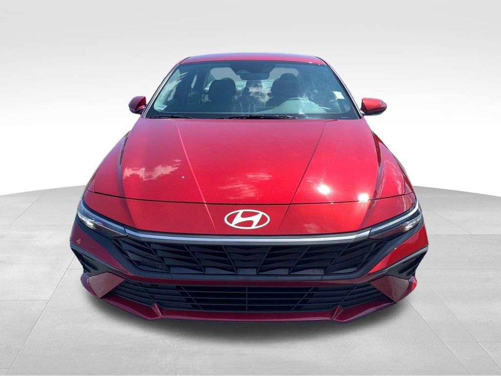 Used 2024 Hyundai Elantra SEL FWD image 8