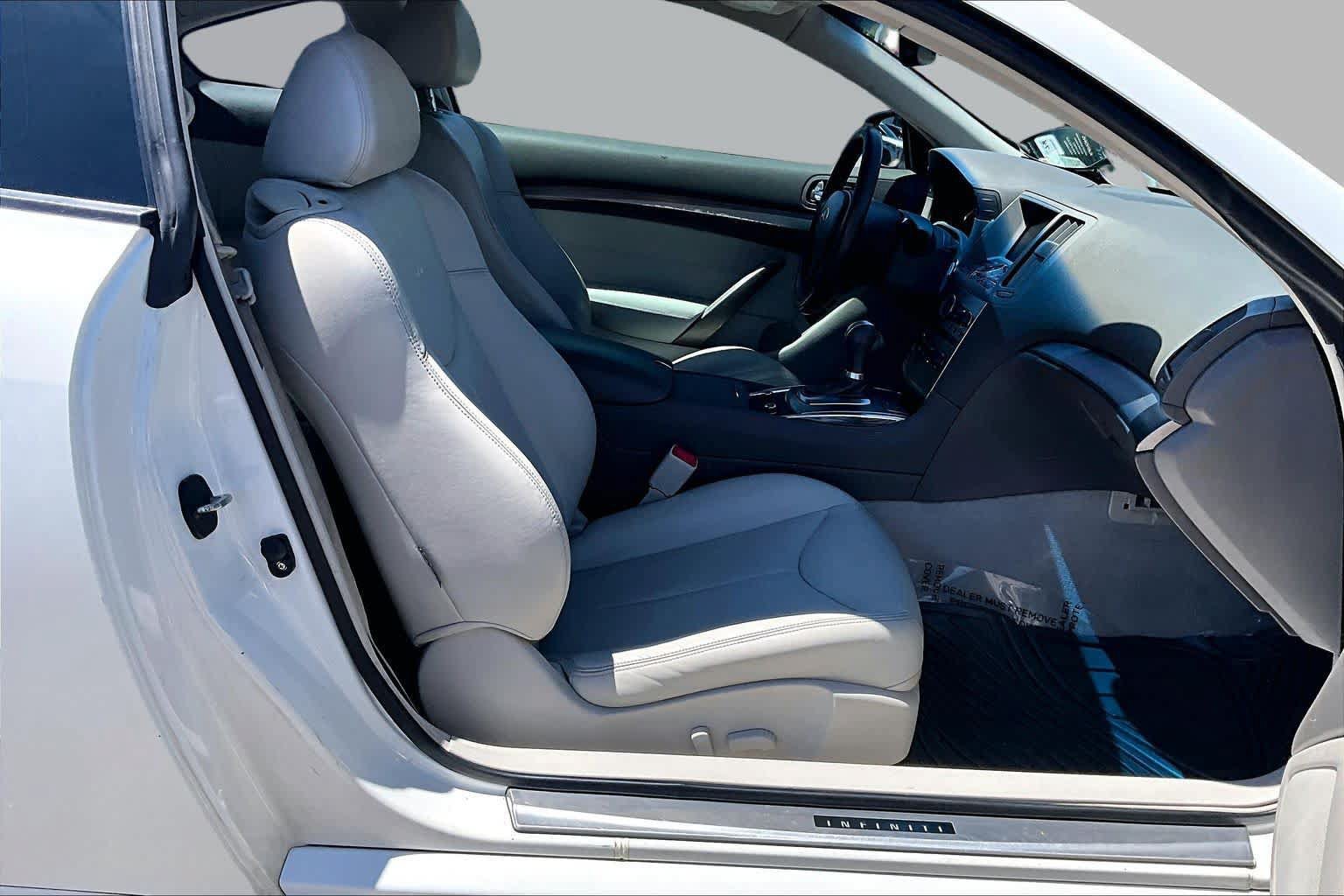 Used 2012 INFINITI G37 Journey w/ Premium Pkg RWD image 8