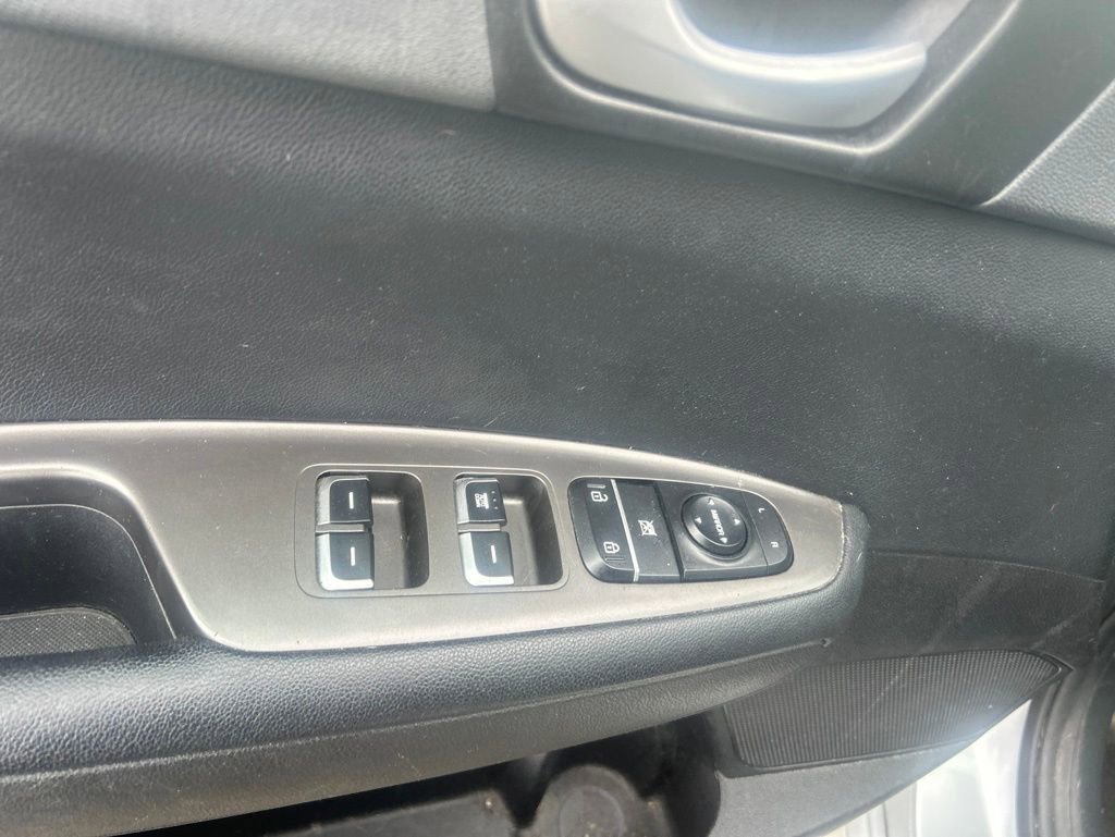 Used 2019 Kia Optima LX FWD image 6