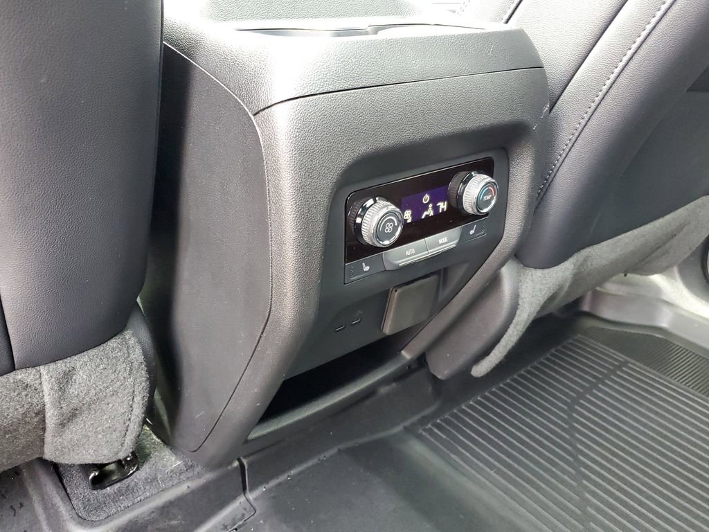 Used 2024 Chevrolet Traverse RS w/ LPO, Floor Liner Package image 30