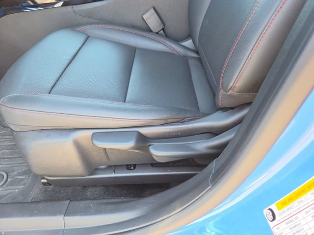 Used 2024 Chevrolet Trax RS w/ Sunroof Package FWD image 25