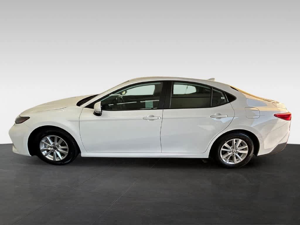 Used 2025 Toyota Camry LE w/ Convenience Package FWD image 3