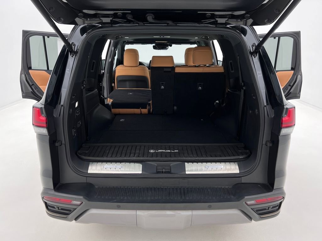 Used 2024 Lexus LX 600 4WD w/ Appearance Package image 24