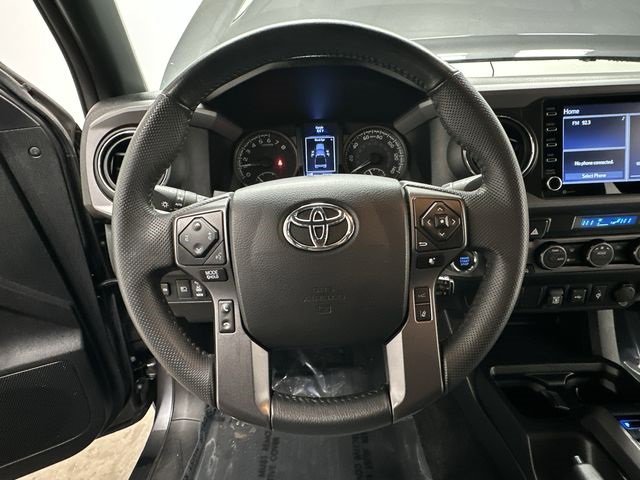 Used 2022 Toyota Tacoma TRD Off-Road image 7