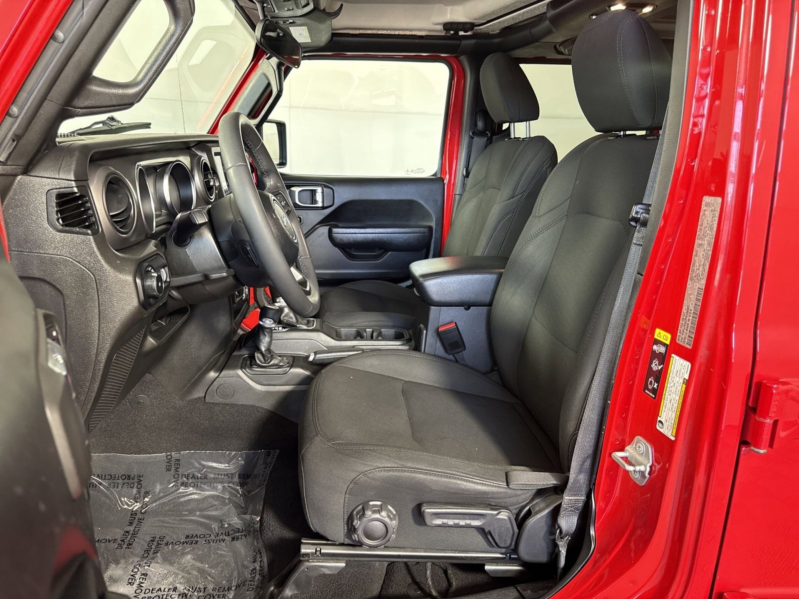 Used 2023 Jeep Wrangler Sport S image 13