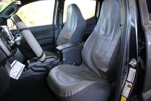 Used 2022 Toyota Tacoma 4x4 Double Cab image 11