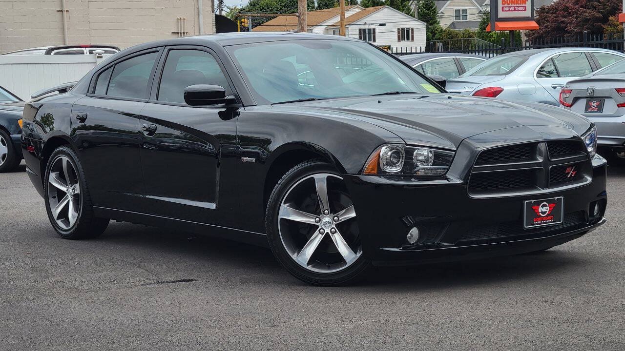 Used 2014 Dodge Charger R/T RWD image 4