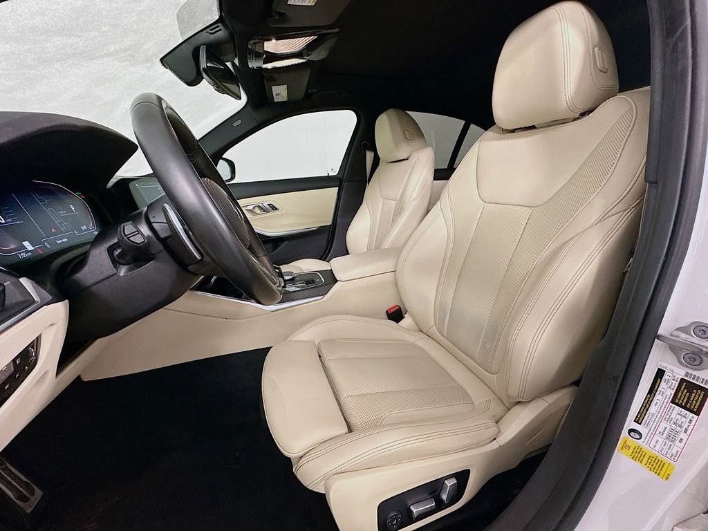 Used 2022 BMW 330i Sedan w/ M Sport Package image 21