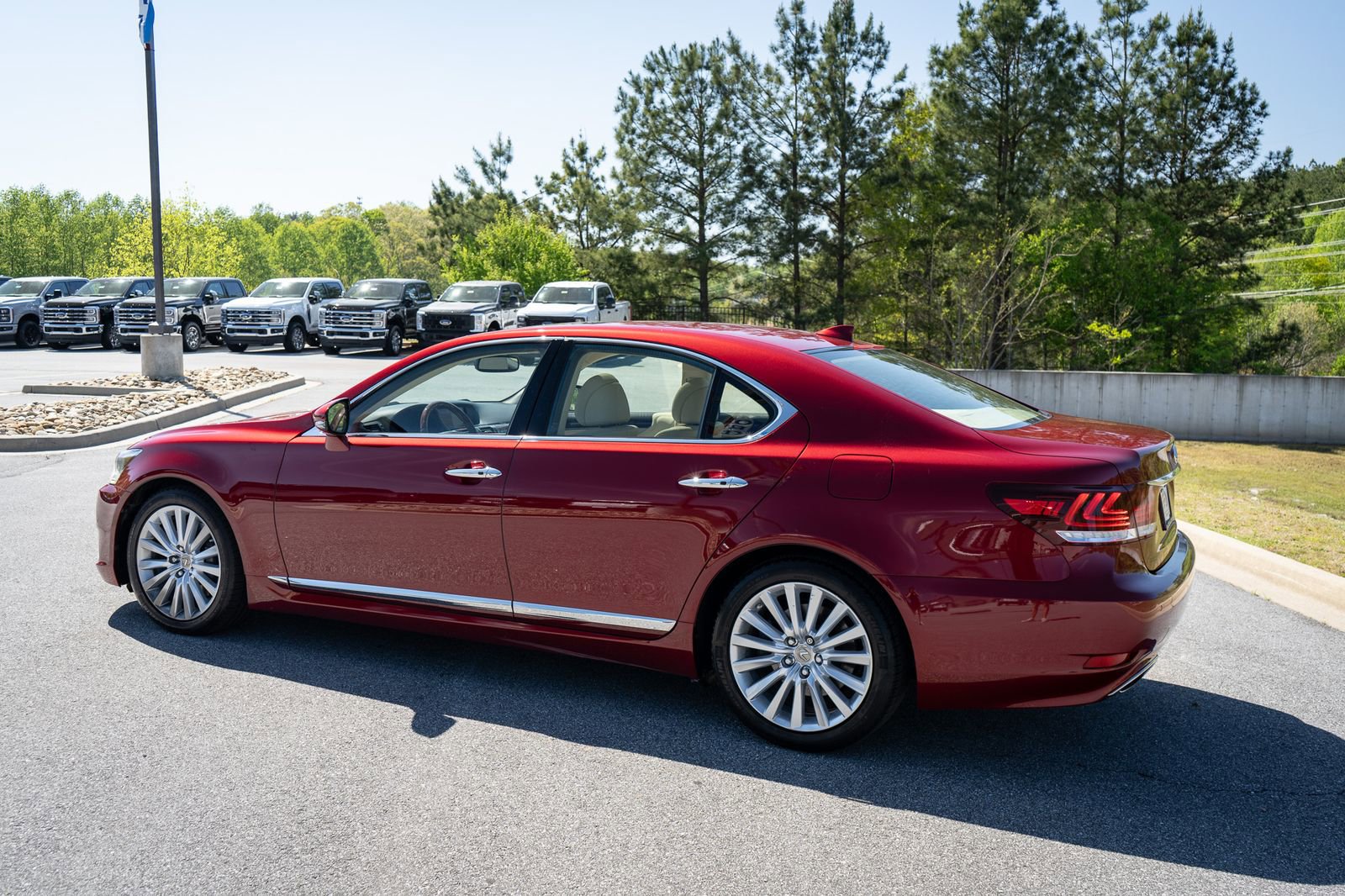 Used 2017 Lexus LS 460 AWD w/ Comfort Package image 7