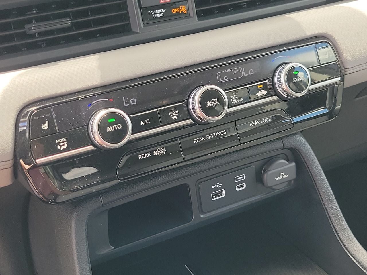 Used 2025 Honda Pilot EX-L image 26