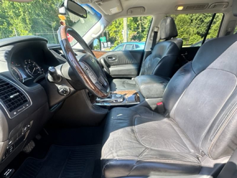 Used 2017 INFINITI QX80 2WD w/ Driver Assistance Package image 18