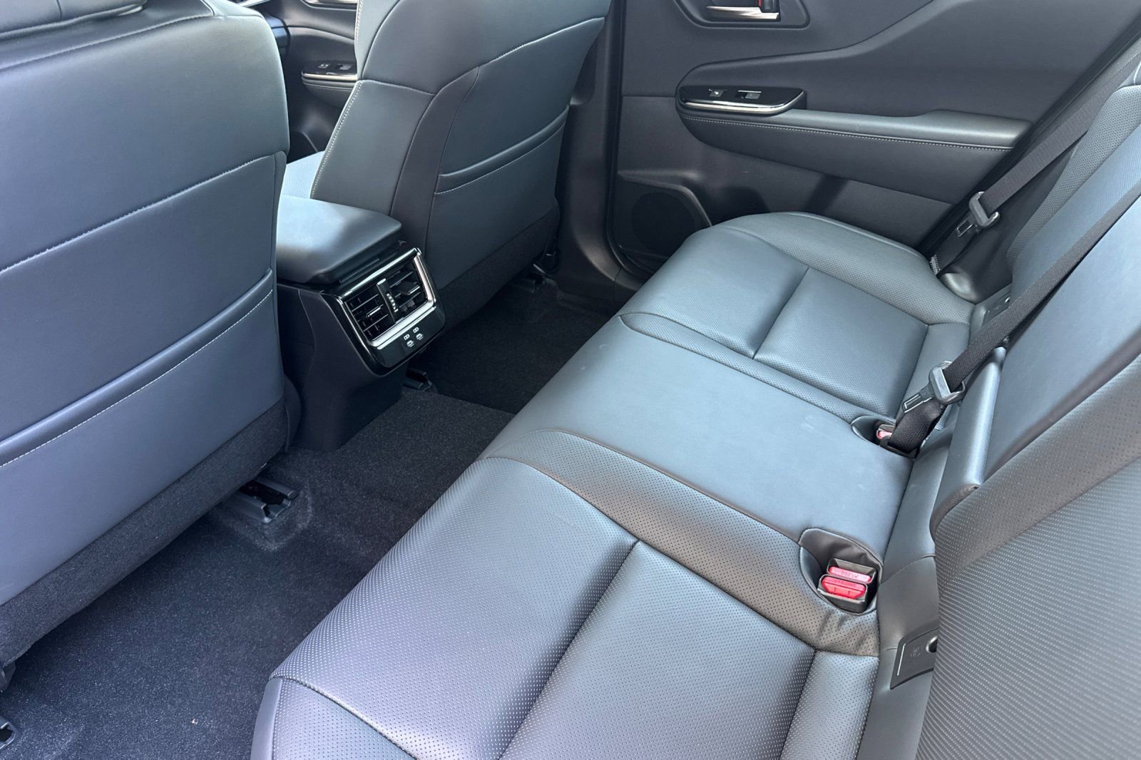 New 2026 Toyota Crown Signia AWD/4WD image 5