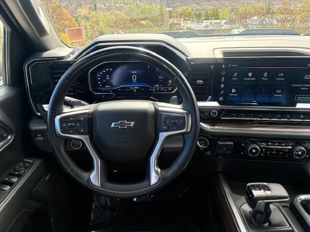 Used 2025 Chevrolet Silverado 1500 LT Trail Boss w/ Convenience Package II AWD/4WD image 13