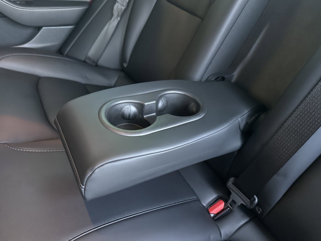 Used 2023 Tesla Model 3 Standard Range image 33