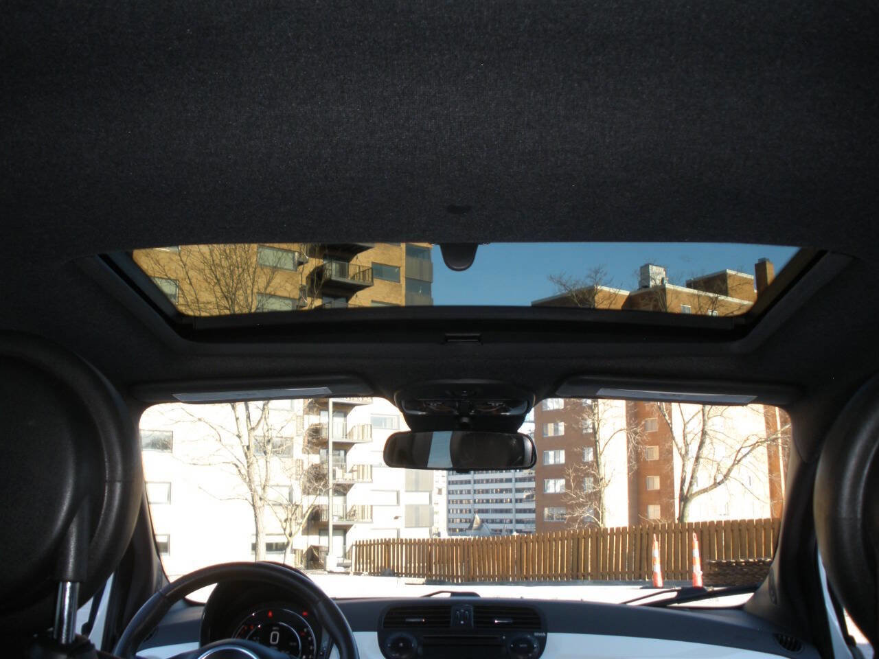 Used 2015 FIAT 500 Sport w/ Comfort/Convenience Group image 31